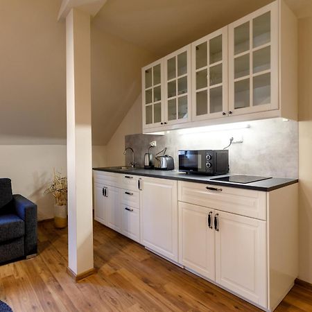 Apartments Menuet Karlovy Vary Chambre photo