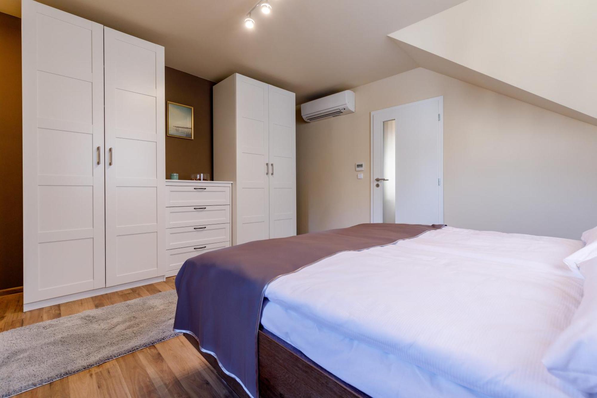 Apartments Menuet Karlovy Vary Chambre photo