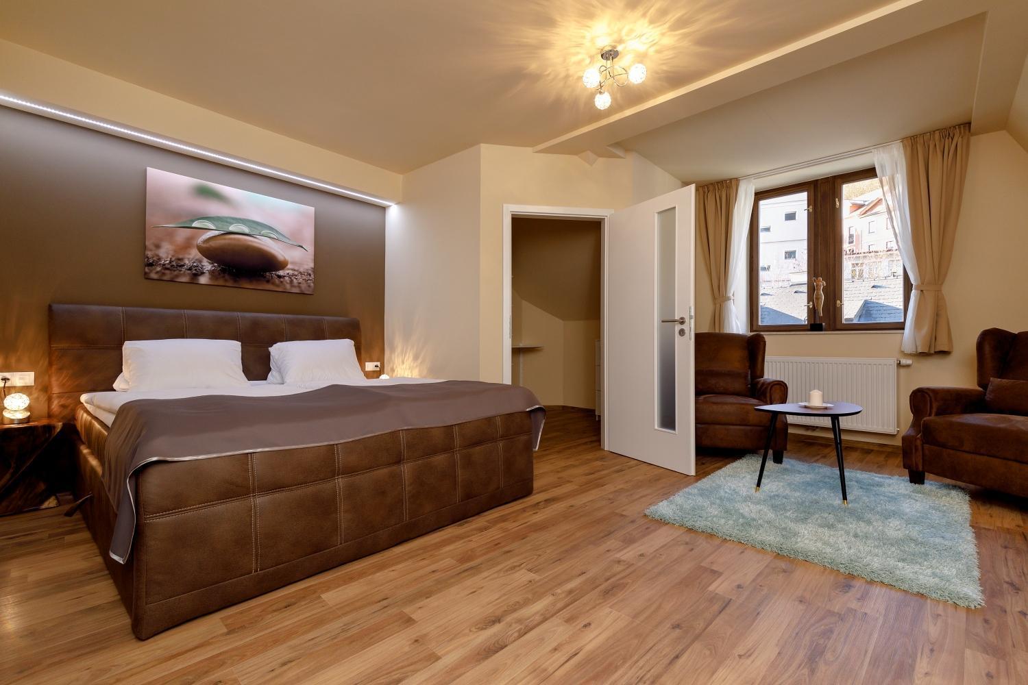 Apartments Menuet Karlovy Vary Chambre photo