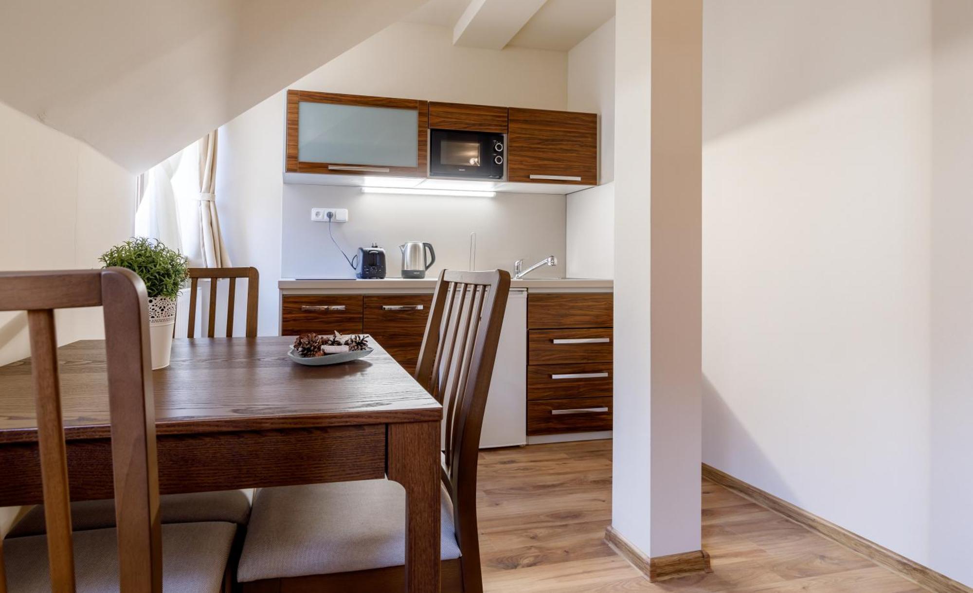 Apartments Menuet Karlovy Vary Chambre photo