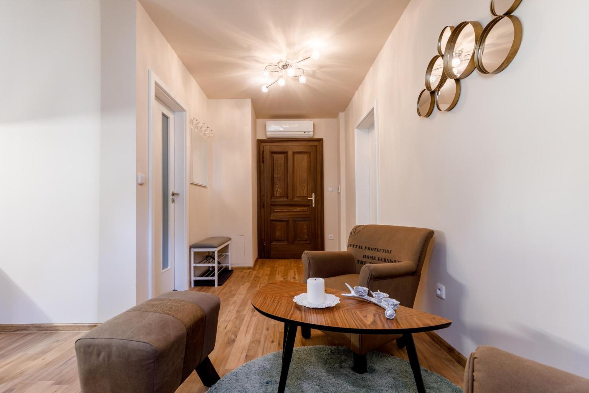 Apartments Menuet Karlovy Vary Chambre photo