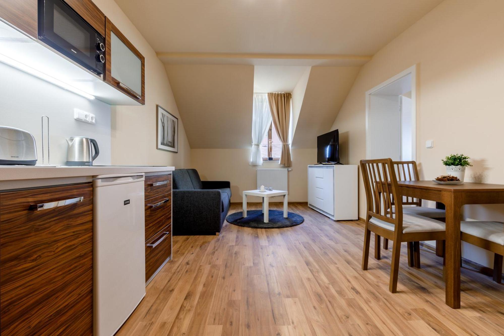 Apartments Menuet Karlovy Vary Chambre photo