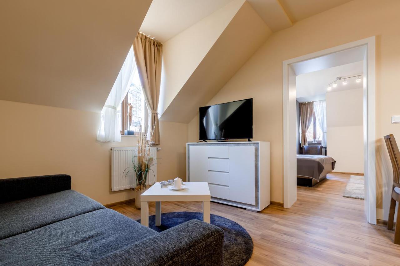 Apartments Menuet Karlovy Vary Extérieur photo